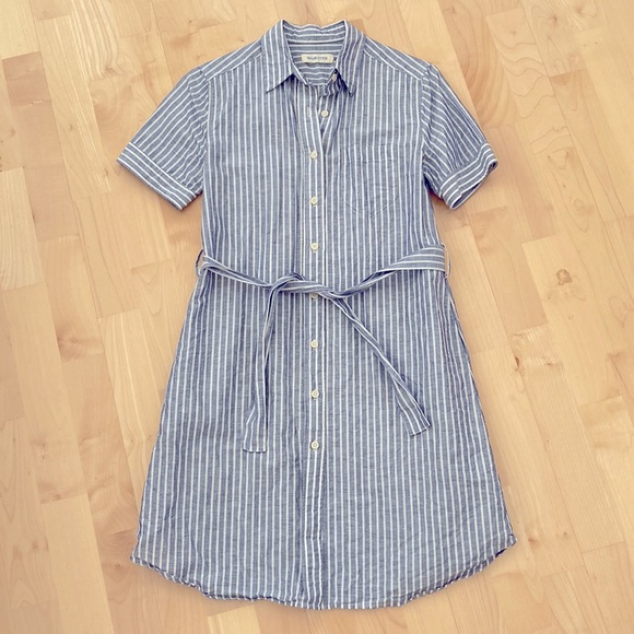Taylor Stitch Dresses & Skirts - 💙 Taylor Stitch Riley Dress in Indigo Stripe XS Discontinued EUC! 💙